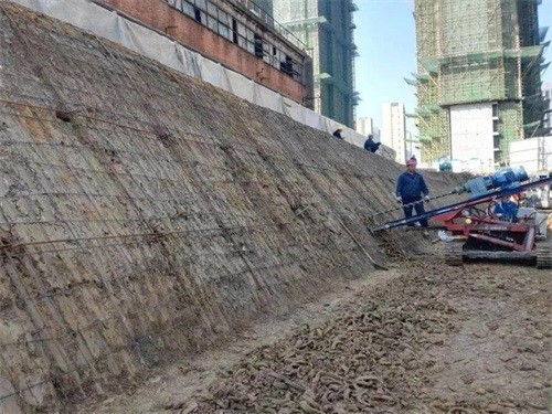 西区建筑边坡支护